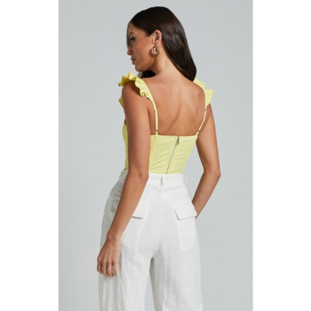 Showpo. Braylen Sweetheart Flutter Sleeve Corset Top in Sun Yellow - Picture 3 of 11
